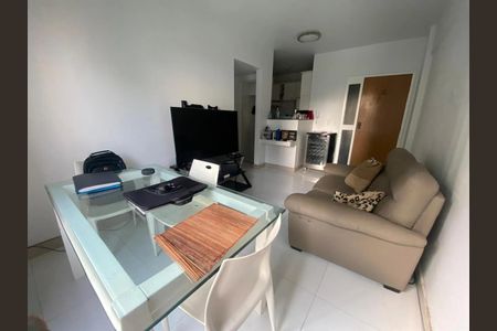 5_photo/07161b4eaf.9a54faa83c3e471c-ATLAS-30dd5bae-8a17-46e1-9158-de9cef7c4d33.jpg de apartamento à venda com 2 quartos, 55m² em Candeal, Salvador