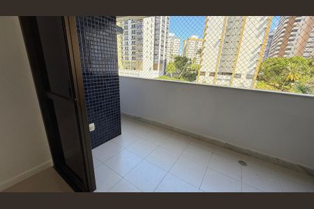 7_photo/07161b5d8f.05acccb2dbb53537-ATLAS-6c7b4a04-1995-4cea-9d44-eae6fe956d77.jpg de apartamento para alugar com 3 quartos, 112m² em Pituba, Salvador