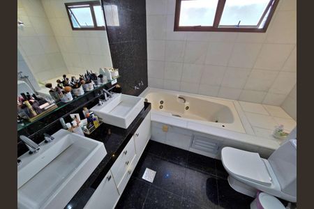 8_photo/07161b5dff.96c0bc82dfa595b5-ATLAS-1495a0ca-fe81-4153-a6aa-9af5d709b8d5.jpg de apartamento à venda com 4 quartos, 248m² em Pituba, Salvador