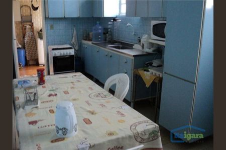 5_photo/07161b6593.2a17df7df6ae08cb-ATLAS-9e15a1bf-e29d-483e-86b2-bde40728547d.jpg de casa à venda com 6 quartos, 142m² em Pituba, Salvador