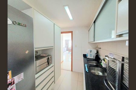 32_photo/07161b65bd.aedcea8cc705b638-ATLAS-0df4c1b0-0bf2-4f75-9ed2-1a0e75229dc6.jpg de apartamento à venda com 4 quartos, 164m² em Pituba, Salvador