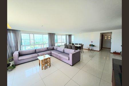 5_photo/07161b65bd.aedcea8cc705b638-ATLAS-af930d50-d1c2-4991-b83a-919d5bde7b4a.jpg de apartamento à venda com 4 quartos, 164m² em Pituba, Salvador