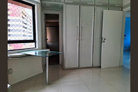 2_photo/07161b6661.b783e0df79083864-ATLAS-01c879ec-9045-4cc7-912e-fd558dfbd1c9.jpg de apartamento à venda com 4 quartos, 168m² em Pituba, Salvador