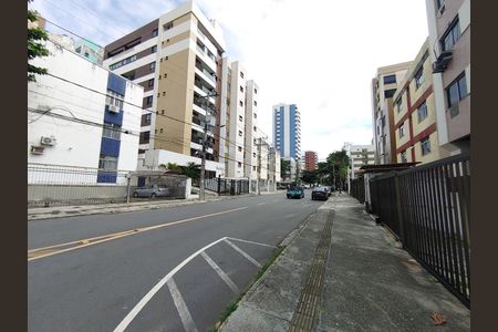 8_photo/07161b6f05.ab41e4e09fc2bc48-ATLAS-e5f96f73-02b4-4440-a1a0-54a2b143610e.jpg de apartamento para alugar com 1 quarto, 43m² em Pituba, Salvador