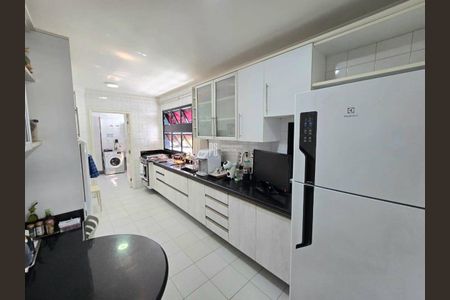 24_photo/07161b7011.1d0d827e26d2d819-ATLAS-bb8d5381-adc2-4df0-a3be-75aed43e9f82.jpg de apartamento à venda com 4 quartos, 228m² em Pituba, Salvador