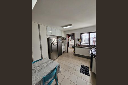 17_photo/07161b72c1.f861ecc718bdcbd7-ATLAS-8417100f-7e0f-4a4b-aa95-e4fd05b1b55a.jpg de apartamento à venda com 4 quartos, 205m² em Pituba, Salvador