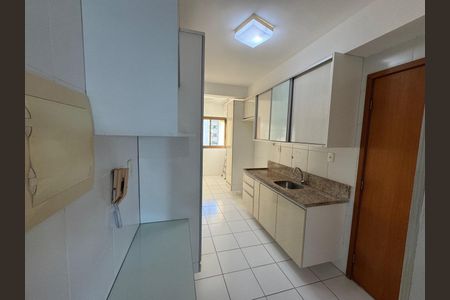 10_photo/07161b7399.f7bff4cc61a5b47c-ATLAS-7cac280b-9087-4c84-a1f1-0bdfae4c68d6.jpg de apartamento à venda com 3 quartos, 106m² em Costa Azul, Salvador