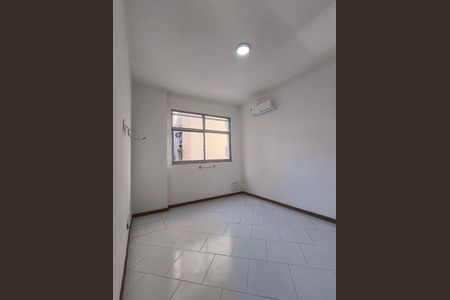 3_photo/07161b740d.7066937cd636288e-ATLAS-217f272b-7c6f-4e67-b8a6-e9b07f5b7011.jpg de apartamento para alugar com 3 quartos, 136m² em Costa Azul, Salvador