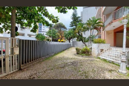 5_photo/07161b74b9.f004e7fc06a672c4-ATLAS-1d4e6f32-770e-401d-bfbf-2622aef477c6.jpg de apartamento à venda com 3 quartos, 136m² em Costa Azul, Salvador