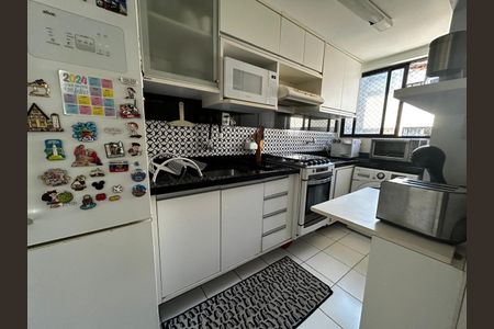 5_photo/07161b9fff.4f6e455c796f8e80-ATLAS-1e682ad0-8ea3-48ce-be31-aa4e2f5e212e.jpg de apartamento à venda com 2 quartos, 116m² em Costa Azul, Salvador