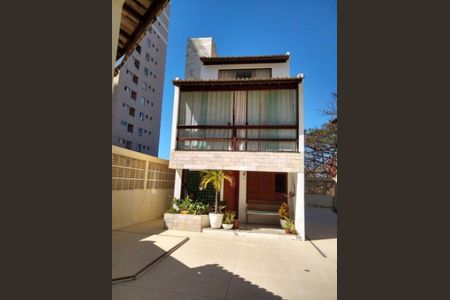 7_photo/07161ba5e9.25513f80b9102cfa-ATLAS-19bfe3ed-1e5b-4a7f-83e2-8e84e1eed5d6.jpg de casa para alugar com 6 quartos, 230m² em Armação, Salvador