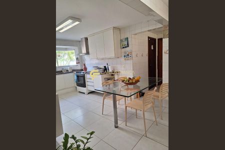 5_photo/07161baed5.7954feb32d1ae247-ATLAS-4ae65c9f-611d-47e8-9d56-4e8476fc4eb5.jpg de casa à venda com 5 quartos, 300m² em Jardim Armação, Salvador