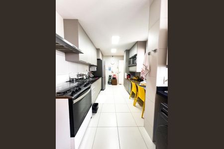 11_photo/07161bb27f.0e5883cd31689f99-ATLAS-de19cb26-da48-4eae-a59f-a1d5f319a3e2.jpg de apartamento à venda com 4 quartos, 200m² em Boca do Rio, Salvador