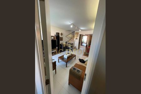 9_photo/07161ca755.2e69d395ce4ac569-ATLAS-0e5af41e-87e6-49d3-a5a1-a9763673ca4c.jpg de casa à venda com 3 quartos, 225m² em Nordeste do Amaralina, Salvador