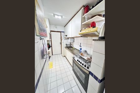 4_photo/07161ca8ad.e5c1dbf3952ec410-ATLAS-285caa46-9f20-42bd-a1ed-b4e52b62465b.jpg de apartamento à venda com 3 quartos, 96m² em Amaralina, Salvador