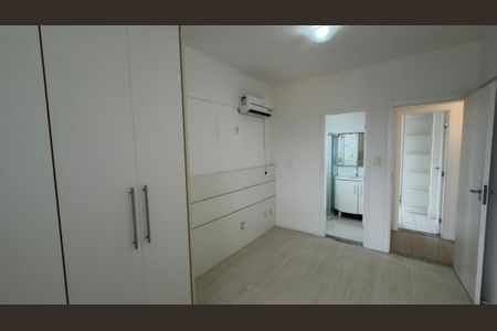 4_photo/07161caacf.a596fb24e8ccb8cd-ATLAS-847993ee-2bcb-4376-8b4f-10da2f19e28f.jpg de apartamento à venda com 3 quartos, 80m² em Rio Vermelho, Salvador