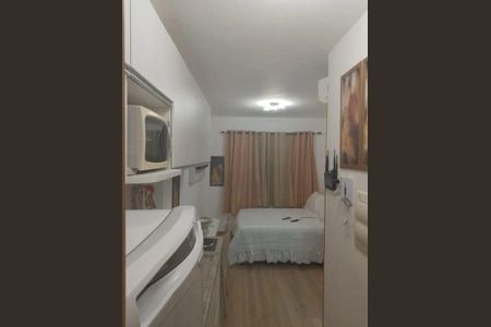 12_photo/07161caedb.8ee78ac322055ff2-ATLAS-c1e4aefd-c820-40dd-a6ca-0458fba184ab.jpg de apartamento para alugar com 1 quarto, 15m² em Amaralina, Salvador