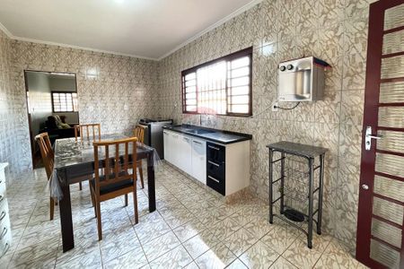 29_photo/94b99575df.7a69ff73eb43ff8d-ATLAS-aac2b631-7007-47a4-bad6-eec72f988efb.jpg de casa à venda com 3 quartos, 157m² em Adelino Simioni, Ribeirão Preto