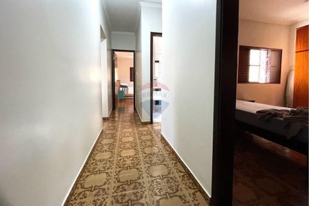 12_photo/94b99575df.7a69ff73eb43ff8d-ATLAS-e914a9fe-1e92-4e3b-a5db-e918ddbc7d2e.jpg de casa à venda com 3 quartos, 157m² em Adelino Simioni, Ribeirão Preto