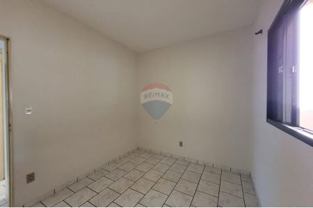 9_photo/94b9958935.561dcad3d0cedf12-ATLAS-ee03cbcd-1c74-40a4-b978-6fbc1a95a4f2.jpg de casa à venda com 2 quartos, 97m² em Jardim Silvio Passalacqua, Ribeirão Preto