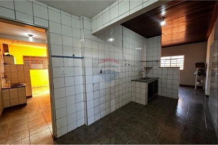 6_photo/94b995f317.7a69ff73eb43ff8d-ATLAS-06f4a95d-e5f7-4890-8e4e-37ae6f67331a.jpg de casa à venda com 4 quartos, 160m² em Jardim Alexandre Balbo, Ribeirão Preto