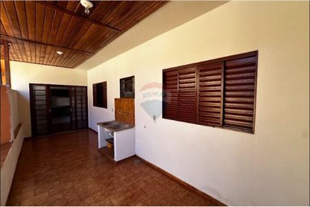 19_photo/94b995f317.7a69ff73eb43ff8d-ATLAS-a6ababfc-08ac-4a82-b29b-64586e852792.jpg de casa à venda com 4 quartos, 160m² em Jardim Alexandre Balbo, Ribeirão Preto