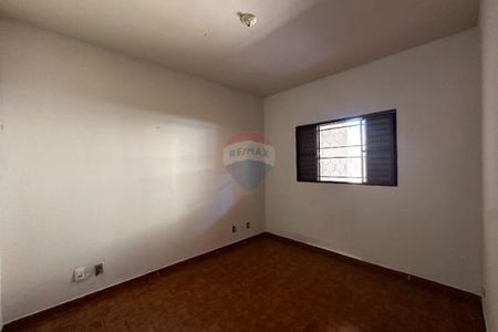 29_photo/94b995f317.7a69ff73eb43ff8d-ATLAS-dff4bd29-e9e5-4bbe-8d4b-8f1a291b78bc.jpg de casa à venda com 4 quartos, 160m² em Jardim Alexandre Balbo, Ribeirão Preto