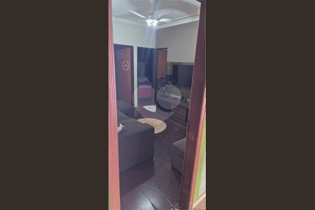 5_photo/94b99601f3.598c66e7e5047e83-ATLAS-a680936e-e7b7-4c1b-8f76-c8107dcc47a5.jpg de casa à venda com 2 quartos, 120m² em Jardim Arlindo Laguna, Ribeirão Preto