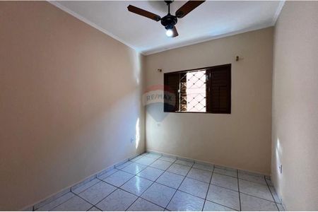 16_photo/94b996028d.3c2637ef58290670-ATLAS-b1490d00-2a0a-4ff3-bc64-08fdd093f693.jpg de casa para alugar com 3 quartos, 133m² em Jardim Arlindo Laguna, Ribeirão Preto