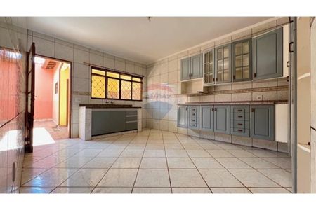 12_photo/94b996028d.3c2637ef58290670-ATLAS-c238aa49-2dff-4d7d-9921-a870638ec904.jpg de casa para alugar com 3 quartos, 133m² em Jardim Arlindo Laguna, Ribeirão Preto