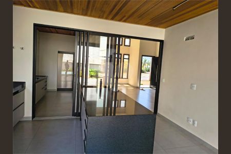 5_photo/94b9b84c37.cf7a91b3966e696b-ATLAS-b6c28c4d-3f4b-4a4f-adf0-7e7e17dacc0c.jpg de casa de condomínio à venda com 3 quartos, 200m² em Bonfim Paulista, Ribeirão Preto