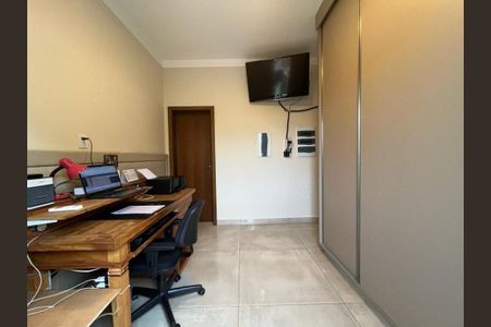 14_photo/94b9b88bbf.b88c9f23dde11cca-ATLAS-f8508b87-e133-4cb2-b97f-059d623e5699.jpg de casa à venda com 4 quartos, 265m² em Recreio das Acacias, Ribeirão Preto