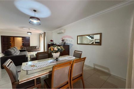 30_photo/94b9b88fb7.5afd90b9c05d4dec-ATLAS-7c4c8571-2f4f-46ae-a0fc-21bffacaca05.jpg de casa de condomínio à venda com 4 quartos, 415m² em Recreio das Acacias, Ribeirão Preto