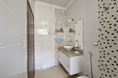 34_photo/94b9b898cb.4cea1a0b3f6bbd2f-ATLAS-481ab796-e7b9-4a98-bf9d-4c8e333f2be9.jpg de casa à venda com 3 quartos, 201m² em Residencial Greenville, Ribeirão Preto