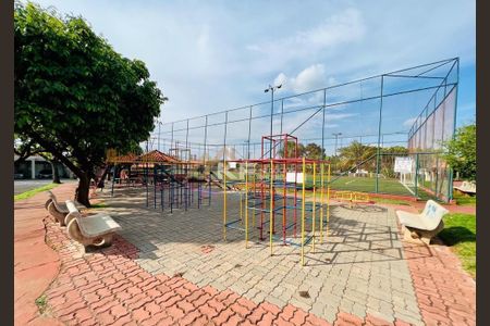 9_photo/94b9b89e55.63bb9c76d918f500-ATLAS-a5c8fe13-07ea-465c-9a08-ef74fa8eb8a4.jpg de casa de condomínio à venda com 3 quartos, 130m² em Jardim Manoel Penna, Ribeirão Preto