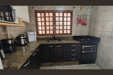 3_photo/94b9b8a033.bf6e144acc7ff544-ATLAS-16a5e77f-a3b4-43e4-8255-8c6d46c2e7d3.jpg de casa à venda com 3 quartos, 147m² em Jardim Manoel Penna, Ribeirão Preto