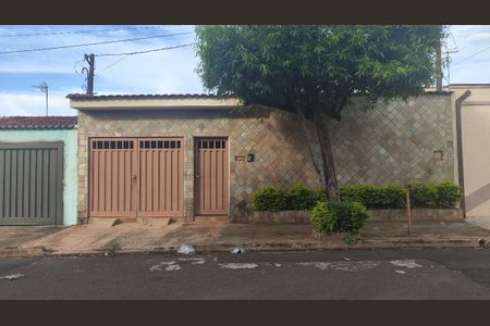 2_photo/94b9b8a033.bf6e144acc7ff544-ATLAS-3b012b7c-8b87-48a5-92a8-afeb5efd677f.jpg de casa à venda com 3 quartos, 147m² em Jardim Manoel Penna, Ribeirão Preto