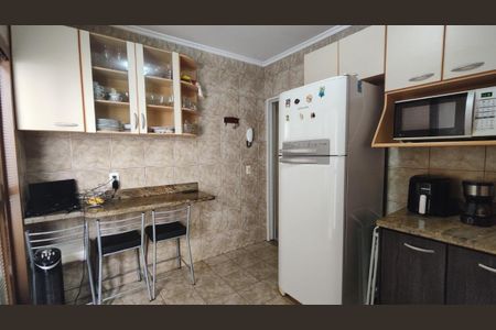 9_photo/94b9b8a033.bf6e144acc7ff544-ATLAS-416433e5-3ec9-41a3-8442-d9f5bacd9d60.jpg de casa à venda com 3 quartos, 147m² em Jardim Manoel Penna, Ribeirão Preto