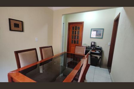 11_photo/94b9b8a033.bf6e144acc7ff544-ATLAS-41bdf88c-4bef-49ab-bfe8-cb5ad70231ef.jpg de casa à venda com 3 quartos, 147m² em Jardim Manoel Penna, Ribeirão Preto