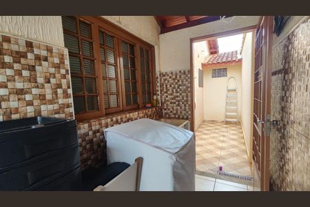 39_photo/94b9b8a033.bf6e144acc7ff544-ATLAS-c09dff56-4514-4d25-bebe-bf86aeac59e1.jpg de casa à venda com 3 quartos, 147m² em Jardim Manoel Penna, Ribeirão Preto