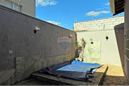 29_photo/94b9b8aeb5.b8c4f165c1f119ea-ATLAS-f8ebd41f-c0a3-4de3-80b6-65c2a101f4e2.jpg de casa à venda com 3 quartos, 244m² em Ribeirânia, Ribeirão Preto