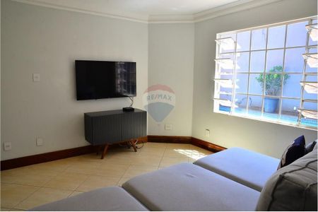 10_photo/94b9b8aecf.188a27b9c66a5139-ATLAS-0810824f-e005-4b1f-894e-7d74c2bd3aa1.jpg de casa à venda com 5 quartos, 456m² em Ribeirânia, Ribeirão Preto