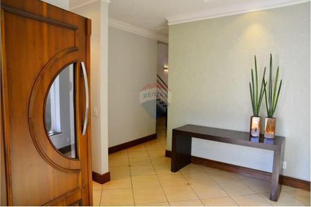 5_photo/94b9b8aecf.188a27b9c66a5139-ATLAS-e227946d-3d05-4eaa-84c8-b67f62eb3d20.jpg de casa à venda com 5 quartos, 456m² em Ribeirânia, Ribeirão Preto