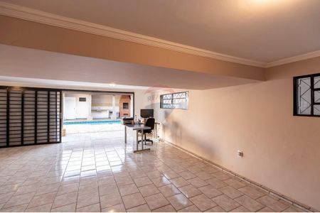 37_photo/94b9b8b039.06254e2798eb0a90-ATLAS-3685ff0a-ade4-464f-91ce-cdb62f10b66c.jpg de casa à venda com 4 quartos, 244m² em Ribeirânia, Ribeirão Preto