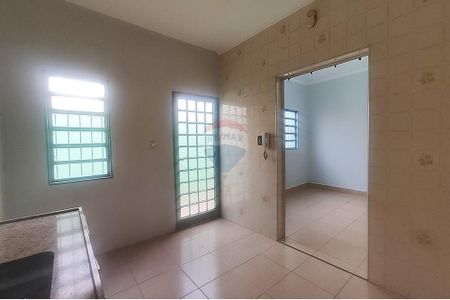 15_photo/94b9b8b2b9.31fa6799cfd26a89-ATLAS-9ee87e05-b42a-4c5e-91fd-ee25b691b189.jpg de casa à venda com 3 quartos, 172m² em Nova Ribeirânia, Ribeirão Preto