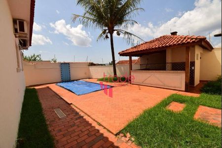 6_photo/94b9b8b6e3.6db970faa5f2d2d8-ATLAS-190195d0-e600-4c16-b6da-b3d6a56c5fd4.jpg de casa à venda com 4 quartos, 227m² em Ribeirânia, Ribeirão Preto