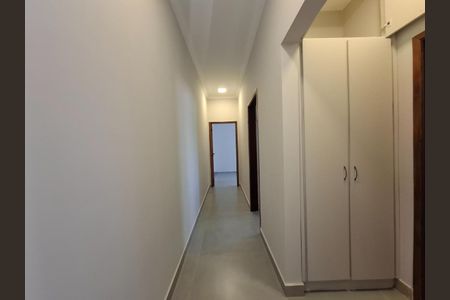 11_photo/94b9b8b8df.2a94c334db51e0bf-ATLAS-c9d61812-5a73-4ee5-9af6-cdee789a4b81.jpg de casa à venda com 4 quartos, 260m² em City Ribeirão, Ribeirão Preto