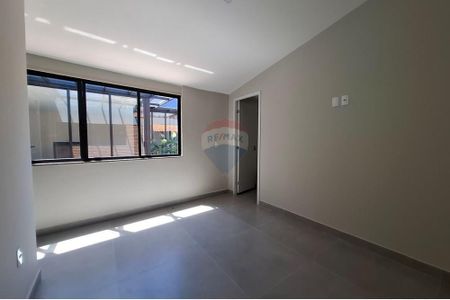 20_photo/94b9b8b8df.e8818d4a5c5dde9d-ATLAS-332d19ef-2efd-4ba4-b719-32d17e4389a0.jpg de casa à venda com 4 quartos, 260m² em City Ribeirão, Ribeirão Preto