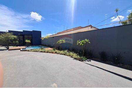 37_photo/94b9b8b8df.e8818d4a5c5dde9d-ATLAS-5ce83cd8-67d5-493d-96fc-cf9ac5784433.jpg de casa à venda com 4 quartos, 260m² em City Ribeirão, Ribeirão Preto