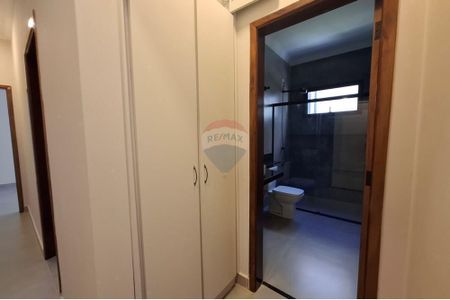 18_photo/94b9b8b8df.e8818d4a5c5dde9d-ATLAS-972d9aa5-158b-4aa4-87dd-f1fdc11e272d.jpg de casa à venda com 4 quartos, 260m² em City Ribeirão, Ribeirão Preto